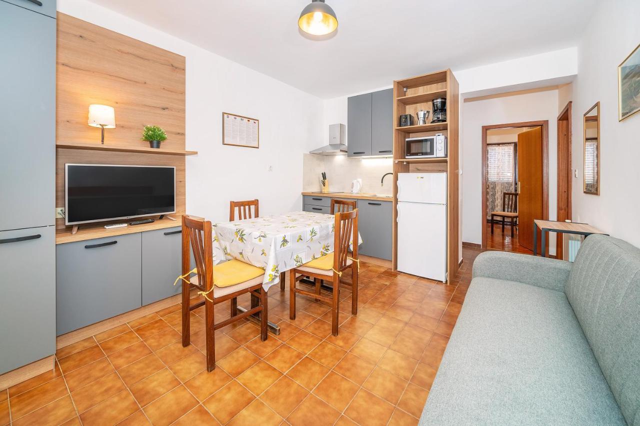 Apartmani Ana Juranic Jurandvor Dış mekan fotoğraf